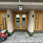 Kotimaailma Apartments Kamppi - 1Br With Key Code In The City Center